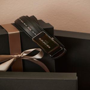 액세서리 남성 [[25SS]] WBBE5E810BK [스테디셀러] 블랙 로고장식 소가죽 벨트