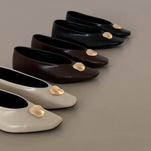 [브리치] 인해하우스 / 인해하우스 / 여성 플랫슈즈 금장 사각코 발레리나