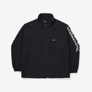 [본사 공식] 유니 오버핏 인터내셔널 바람막이 (FS2JKF1131X_BLK)