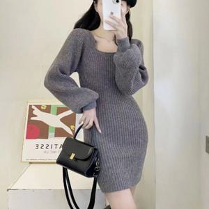여성 쫀쫀한 세로 골지 슬림핏 여리여리 벌룬핏 스퀘어넥 니트 미니 원피스 니트원피스