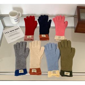옳고바른 투톤 여성 니트 장갑 핑거홀 겨울 스마트폰 터치 손가락 요술 장갑