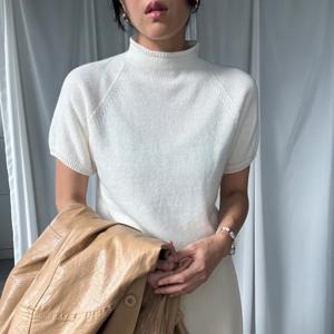 홀가먼트 반팔 반목니트 간절기 여성 울 퍼프소매 반폴라 니트