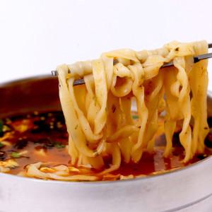 810g X 2팩 강릉 5대맛집 까치칼국수 깔끔하고 칼칼한 장칼국수