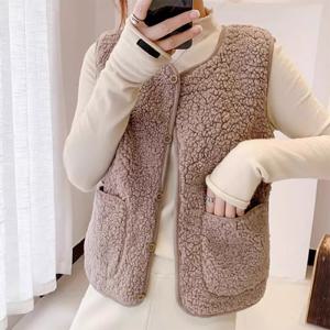 여성 뽀글이 양털조끼 겨울조끼 베스트 단추 후리스 퍼