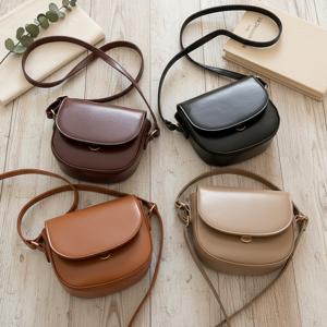 여성 미니 크로스백 가죽 반달 데일리 숄더백 학생 선물용