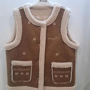 포커스 HC45 무스탕베스트 FW5KVT3247