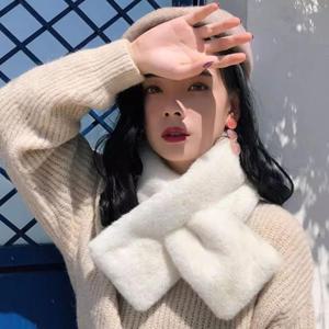 짧은 목도리 퍼 방한 겨울 끼우는 털목도리 머플러