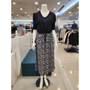 아니베F 세이브존03 아니베F브이넥소매셔링원피스 JEKA34WOP530