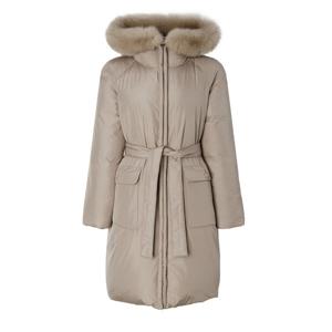 질스튜어트뉴욕   25FW PREMIUM 탈부착 폭스퍼 후드 카라 구스다운 롱패딩 점퍼 JSJU5D200I3