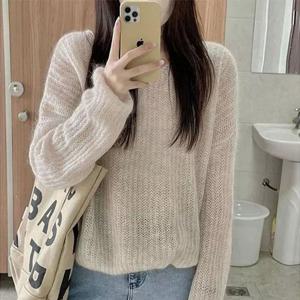 가을니트 MFNC040092 브이넥 플레인 스타일 니트