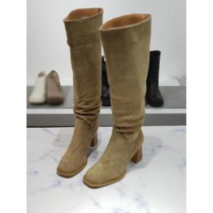 한슈 세이브존03 지니 셔링 스웨이드 롱부츠힐 7.5cm AGHS149969dgA