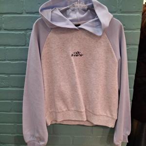 애플핑크 HC35 라글란 크랍 배색 후드티 APK8T505 GST