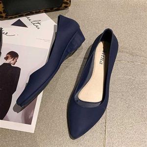 플랫슈즈코디 첫출근 여자 구두 젤리 슈즈 봄패션 데이트 여름 코디