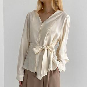 빅사이즈 411 모에타이브이넥블라우스 DLTT141