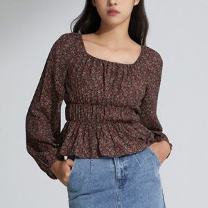 [미쏘]플라워 셔링디테일 블라우스 (MIWBLC901C-T)