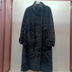 Latium HC06 H라인 품편한 뽀글이 컬링램 하이넥 양털 롱코트 T2554ct02DG