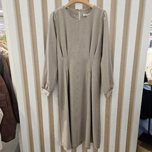 나인스텝 HC11 에이미원피스 n23no3107