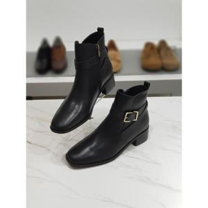 한슈 세이브존03 여성 골드 버클 가죽 앵클 부츠 4cm AGHS673088gdA