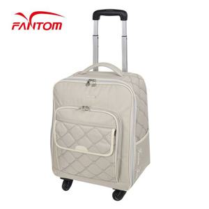 [팬텀] 여성 로고 자수 퀼팅 트롤리 보스턴백