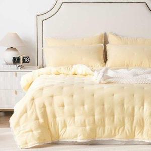 갤러리아_한일카페트 크리미 워싱자수 차렵이불 Q