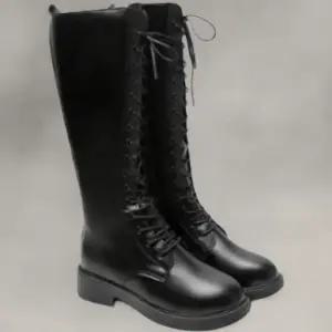 [신상오픈런]여성 슬림핏 레이스업 롱부츠 기모 워커 스타일 (44092203)