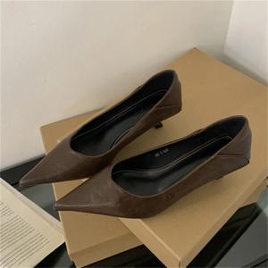 Eilyken 용수철 디자인 레오파드 무늬 여성 펌프스, 포인티드 토, 얇은 로우 힐, 우아한 파티 여성 신발