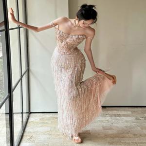 우아한 핑크 태슬 브라이덜 가운, 화려한 장식의 약혼 드레스, 이브닝 가운, 웨딩 기념 롱 스커트, 민소매