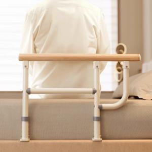 최신형 원목 노인용 침대 옆 팔걸이 기상 보조기, 장애인 가정 안전 손잡이 미끄럼 방지 보조 침대 레일 프레임