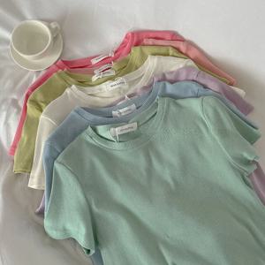 아메리칸 스타일 쿨 반팔 티셔츠 여성 여름 패션 퓨어 컬러 디자인 라운드 넥 리브드 크롭탑 배꼽 노출