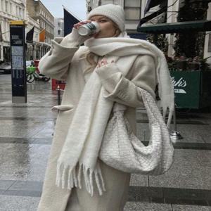 겨울 스카프 여성용 럭셔리 가을 겨울 캐시미어 스카프 두꺼운 따뜻한 숄 클래식 태슬 플러피 스카프 단색 부드러운 숄