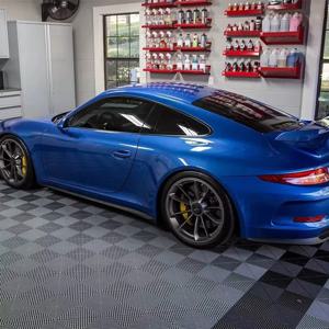 미끄럼 방지 플라스틱 바닥재 실내 사용 클릭 클릭-클랙 타일 세차장 차고 외부 통풍 체크무늬 타일 내부