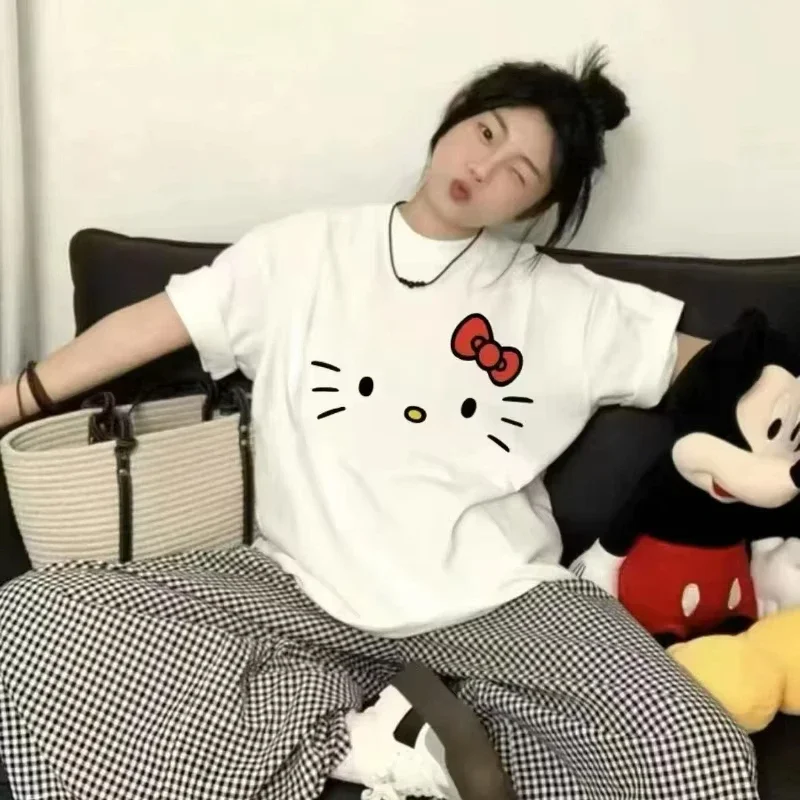 헬로 키티 만화 2025 심플 루즈 귀여운 라운드 넥 캐주얼 트렌드 여름 코튼 반팔 티셔츠 패션 Y2K 탑 티셔츠