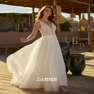 맞춤형 레이스 보호 웨딩 원피스 브이넥 민소매 보헤미안 비치 롱 신부 드레스, 지퍼 클로저 신부 가운