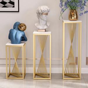 심플한 연철 화분대, 거실, 서재 바닥부터 천장까지의 장식 선반, 복도, 딜 화분대