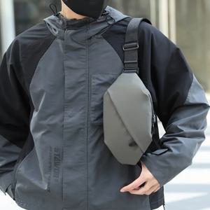 아웃도어 스포츠 크로스백 캐주얼 트렌디 심플 패션 스몰백 가을 겨울 2025 개성 넘치는 체스트백 스트릿 스타일 나일론 소재