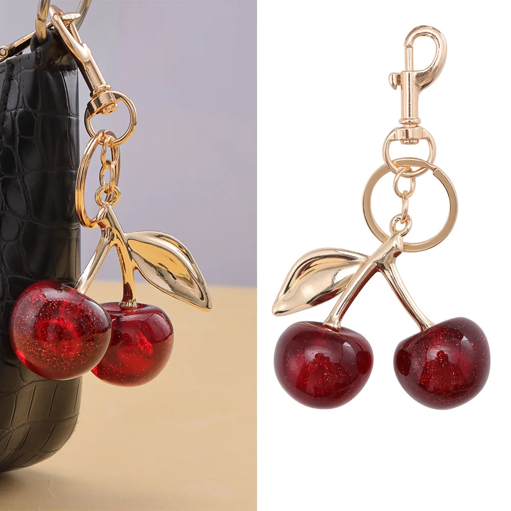 여성을 위한 창의적인 체리 키체인, 합금 금속 반짝이는 펜던트, 자동차 키체인, 가방 장식, 빨간색 반짝이 장식, 귀여운 선물