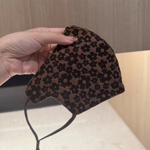 새로운 방풍 페이스 마스크 따뜻한 통기성 여성 마스크 방한 프린트 입 커버 겨울