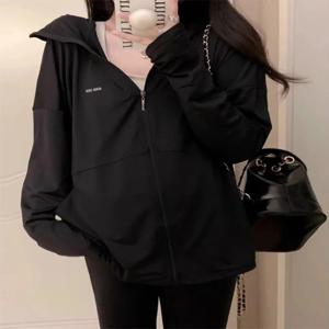 아이스 실크 루즈 여성 여름 아우터웨어 자외선 차단 가볍고 얇은 숄 가디건 블랙 컬러 통기성 편안한 긴팔