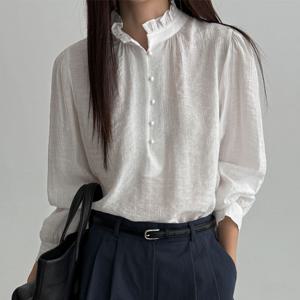 베리블룸 프릴넥 쉬폰 블라우스_F4181