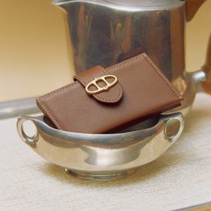 아떼 바네사브루노 액세사리 [[26SS]] AAHO6E321W2 브라운 알렉산드라 레더 아코디언 카드지갑