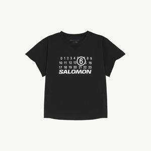 25SS MM6 마르지엘라 X 살로몬 반팔 티셔츠 블랙 여성 S52GC0345M20101900