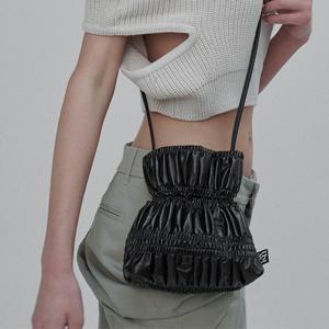 크링클 크로스오버 미니 블랙