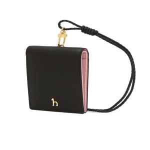 헤지스 액세서리 [[26SS]] HIHO6E603BK [백화점BEST]블랙 가죽 퍼피 배색 목걸이형 카드지갑
