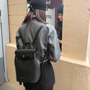 일리 백팩 블랙