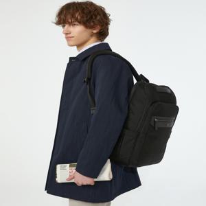 액세서리 남성 [[25SS]] WBBA5E662BK [스테디셀러] 블랙 로고장식 가죽 백팩