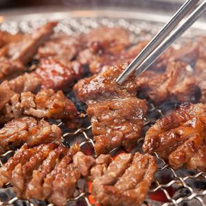 한돈 돼지갈비 뼈없는 양념갈비 300g 2팩