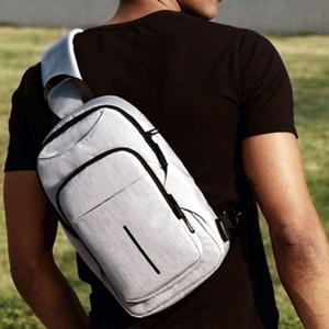 남성 바디백 크로스백 USB충전 슬링백 미니 데일리 가방 그레이