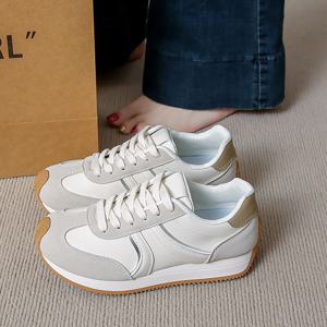 여성 캐주얼 스니커즈 3.5cm 키높이 운동화 데일리 통기편안한 키높이 스니커즈