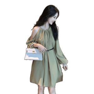 한국형 디자인 오프숄더 루즈핏 긴팔 원피스 여 가을 홀터넥 스커트 허리 조임 날씬해 보이기