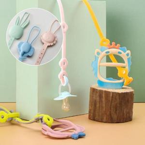 젖병홀더 랜덤2종 실리콘 노리개 다용도 스트랩 홀더 205019